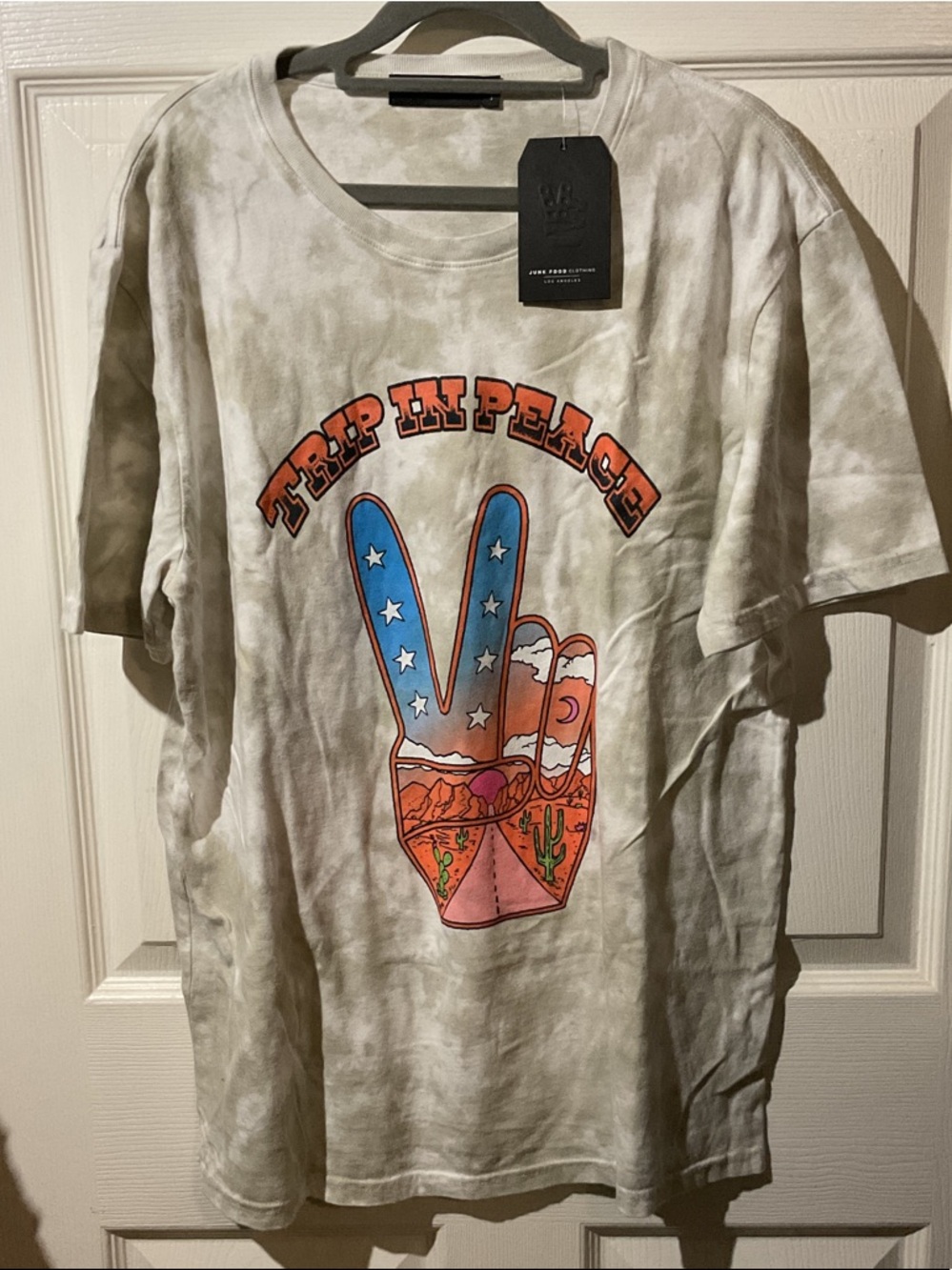 NWT Junk Food Clothing Beige Tie-Dye 'Trip In Peace' Graphic Tee